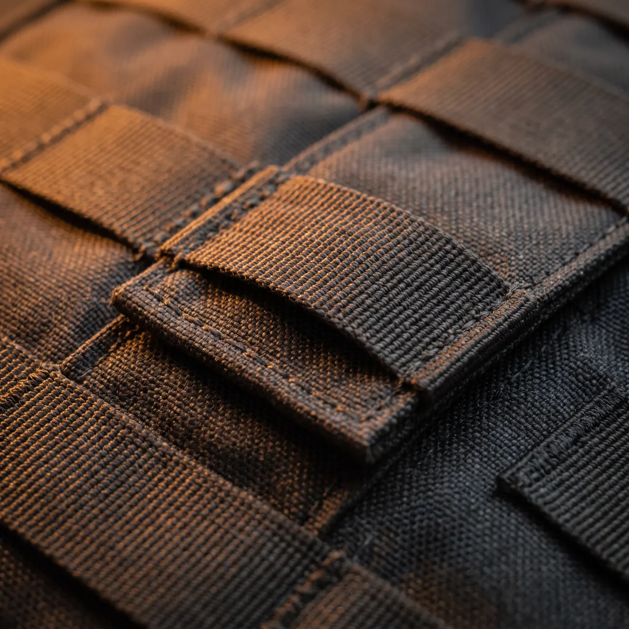 Bar-tacked webbing rows